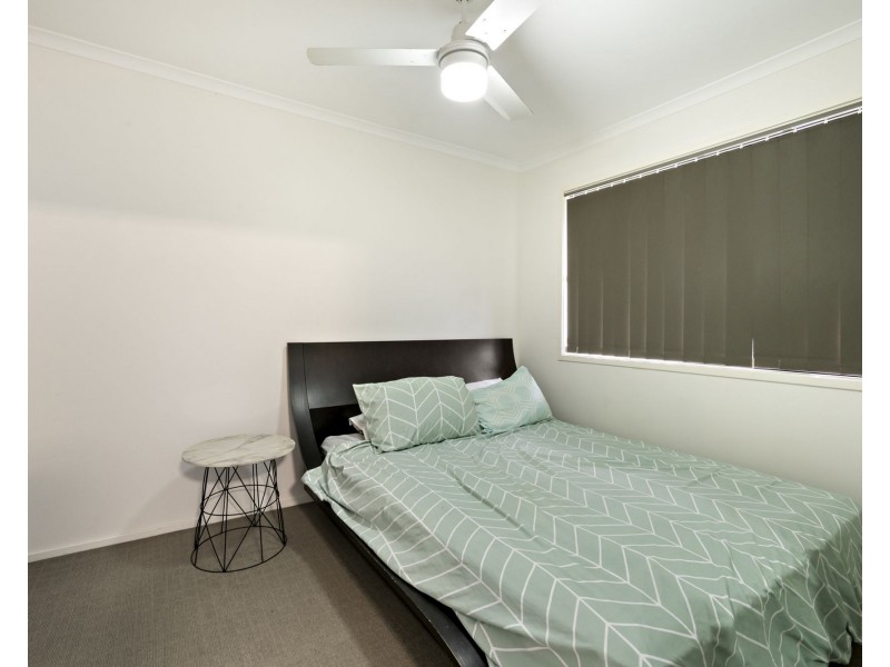 1 & 2/101 Kurrajong Drive, Warner QLD 4500