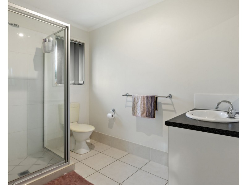 1 & 2/101 Kurrajong Drive, Warner QLD 4500