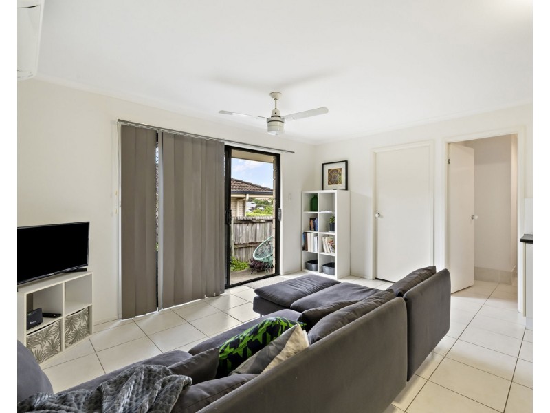 1 & 2/101 Kurrajong Drive, Warner QLD 4500