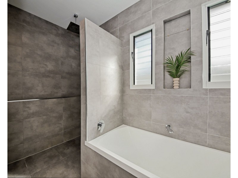 72 Pateena Street, Stafford QLD 4053