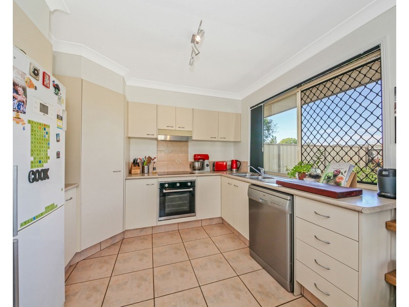 2/15 Elwick Place, Bracken Ridge QLD 4017