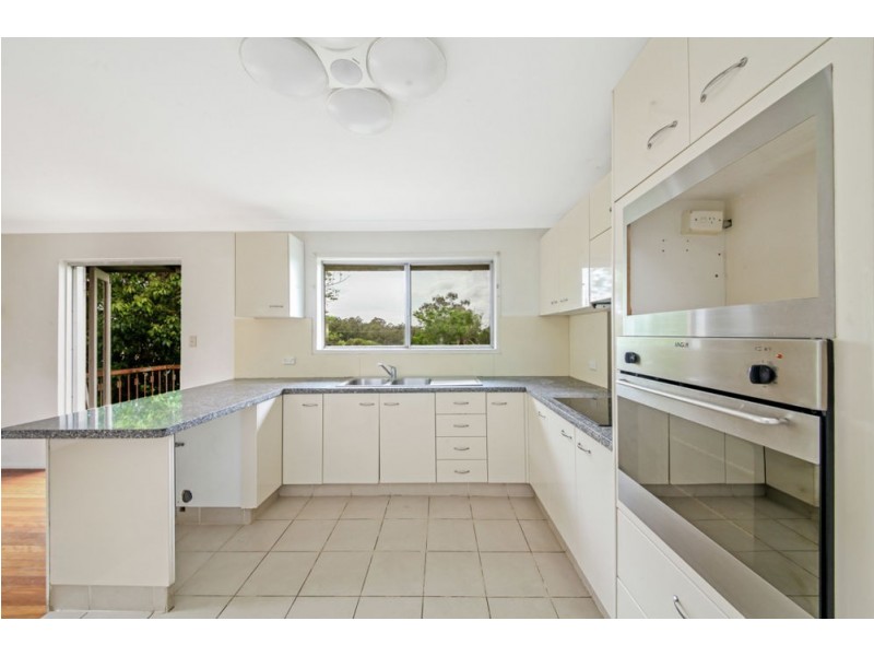 11 Leeside Street, Aspley QLD 4034