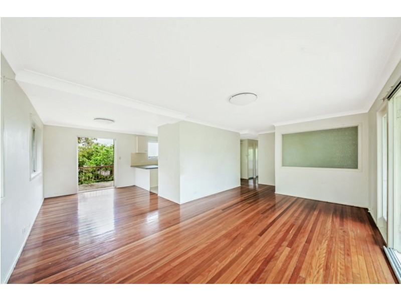 11 Leeside Street, Aspley QLD 4034