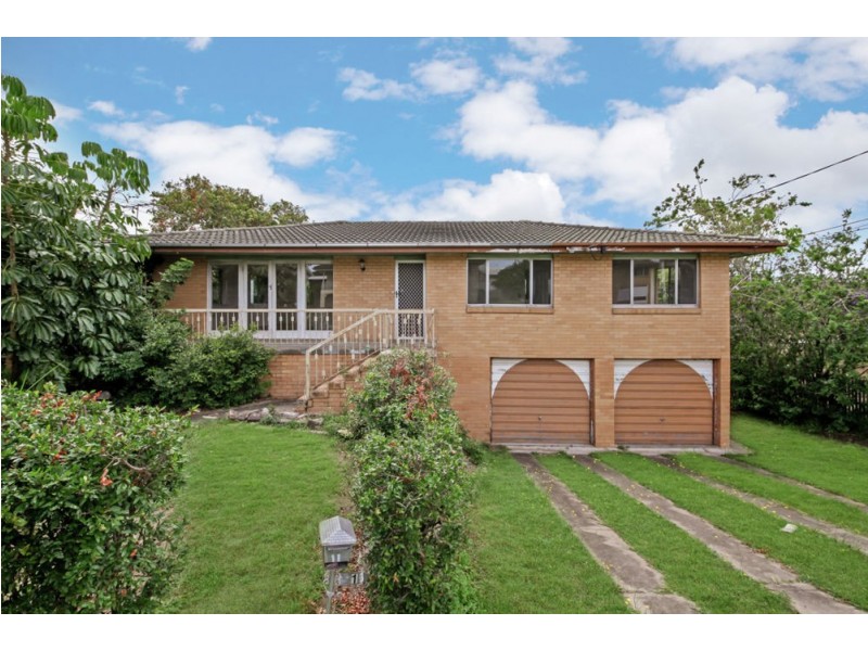 11 Leeside Street, Aspley QLD 4034