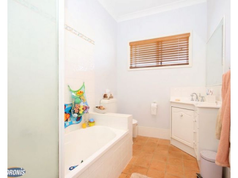 90 Pechey Street, Chermside QLD 4032