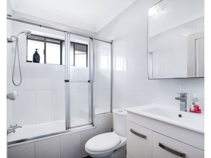 1/8 Church Road, Zillmere QLD 4034