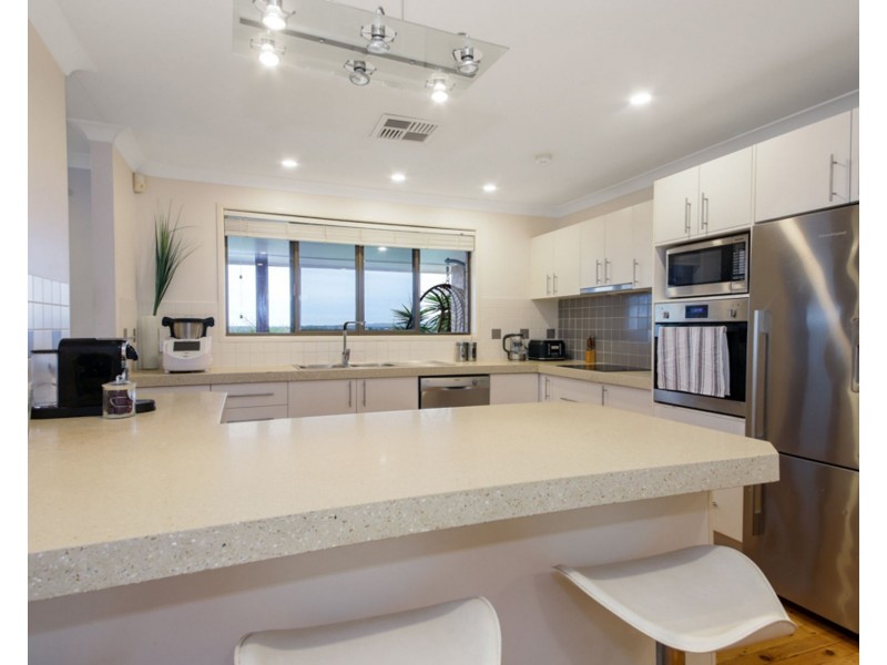 18 Bronwyn Street, Bracken Ridge QLD 4017