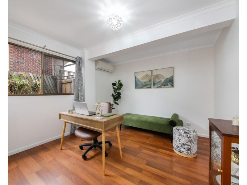 18 Bronwyn Street, Bracken Ridge QLD 4017