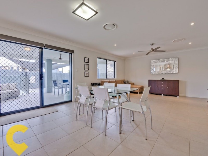 11 Petrie Crescent, Aspley QLD 4034