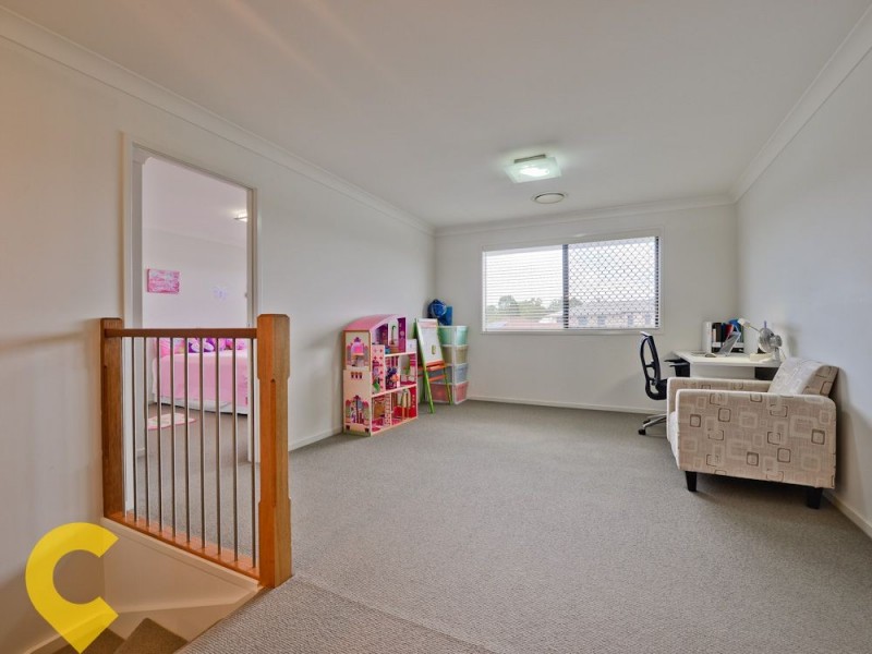 11 Petrie Crescent, Aspley QLD 4034