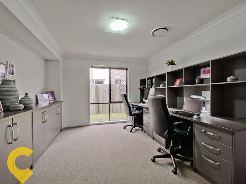 11 Petrie Crescent, Aspley QLD 4034