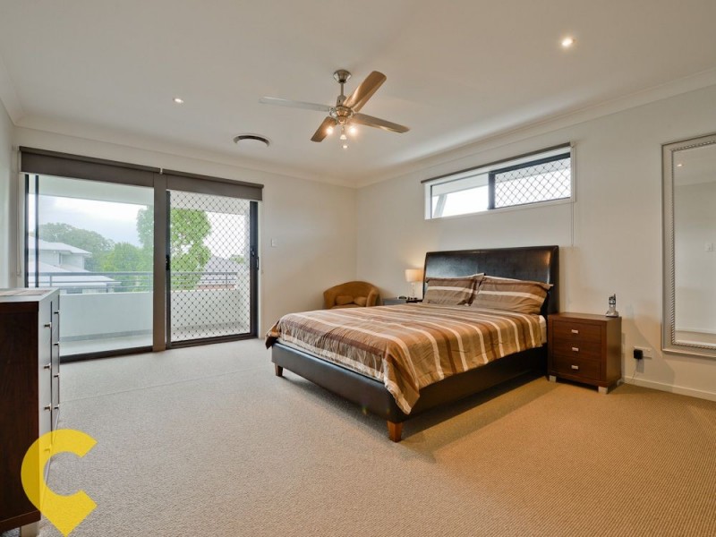 11 Petrie Crescent, Aspley QLD 4034