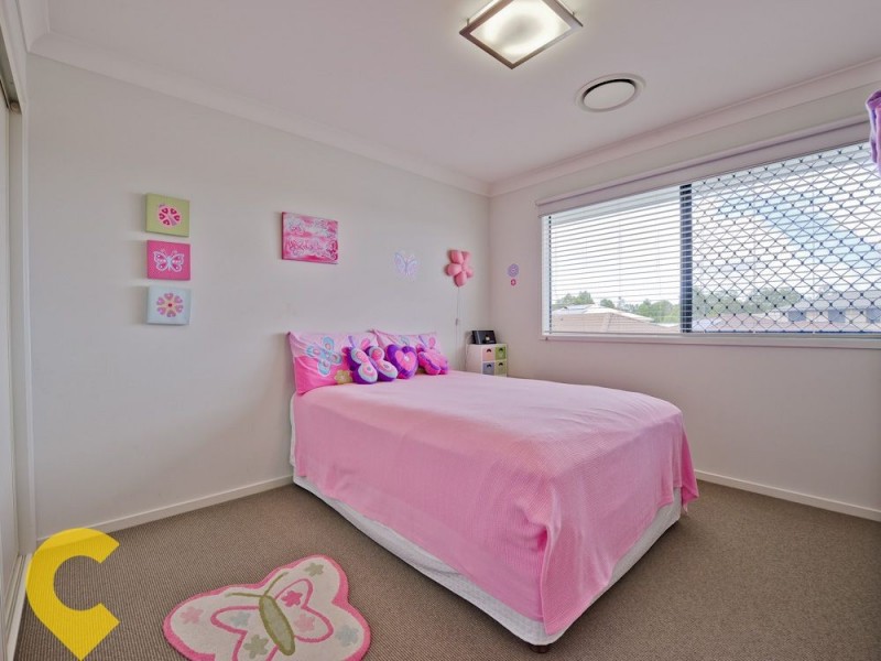 11 Petrie Crescent, Aspley QLD 4034