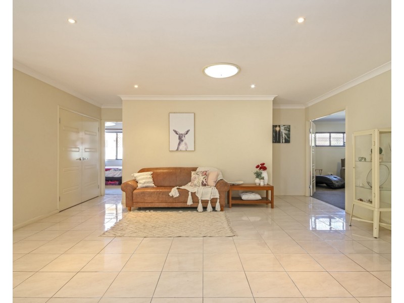 57 Raynbird Place, Carseldine QLD 4034