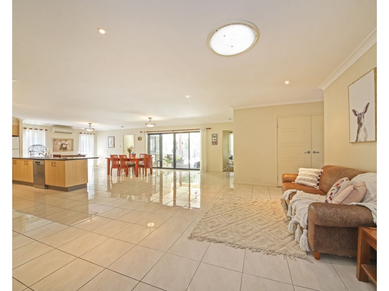 57 Raynbird Place, Carseldine QLD 4034