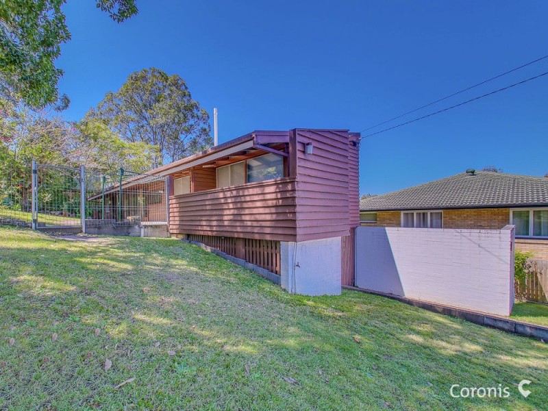 71 Maundrell Terrace, Chermside West QLD 4032