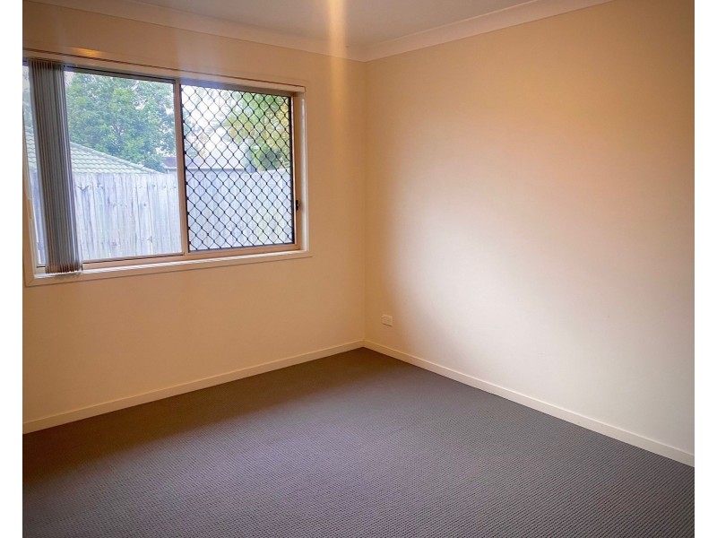 9 Hillary Drive, Warner QLD 4500