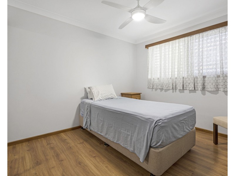 2 Murphy Street, Scarborough QLD 4020