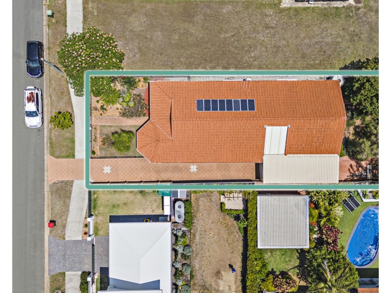 2 Murphy Street, Scarborough QLD 4020