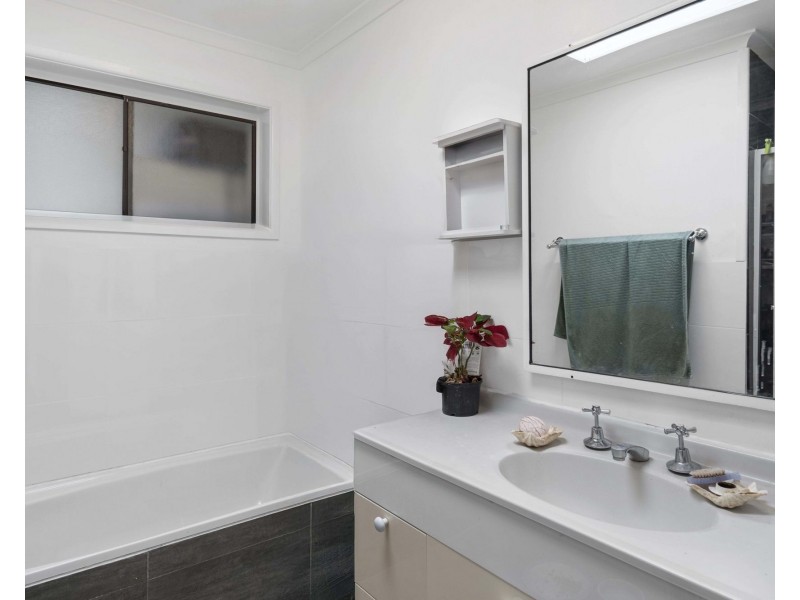 27 Garbala Drive, Strathpine QLD 4500