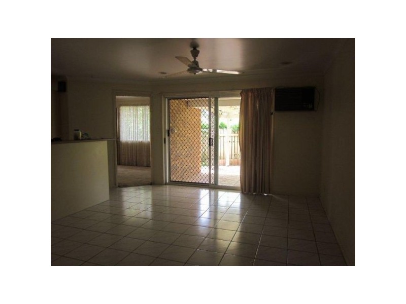 8 Tarrilli Place, Carseldine QLD 4034