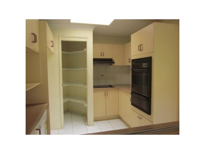 8 Tarrilli Place, Carseldine QLD 4034