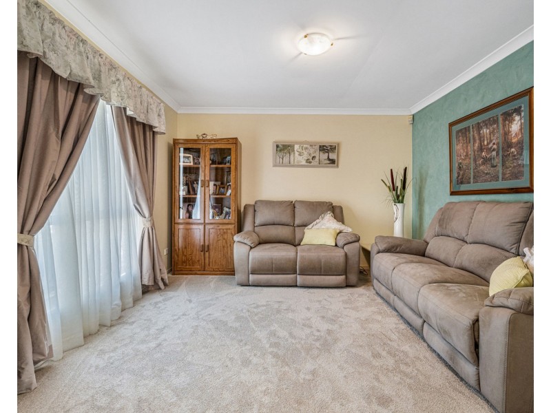 8 Princeton Court, Fitzgibbon QLD 4018