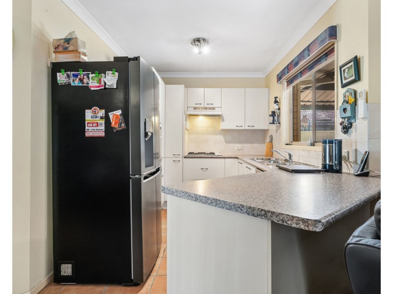 8 Princeton Court, Fitzgibbon QLD 4018