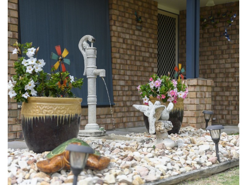 8 Princeton Court, Fitzgibbon QLD 4018