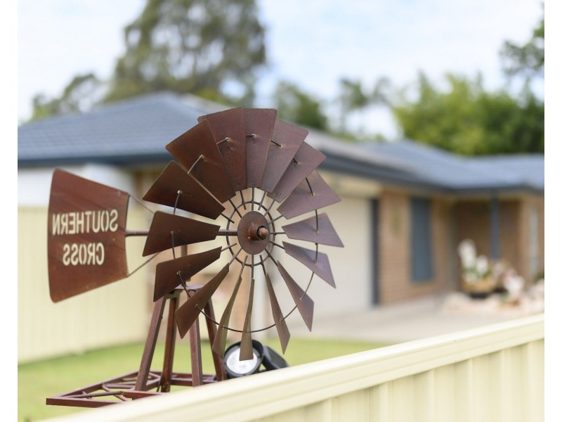 8 Princeton Court, Fitzgibbon QLD 4018