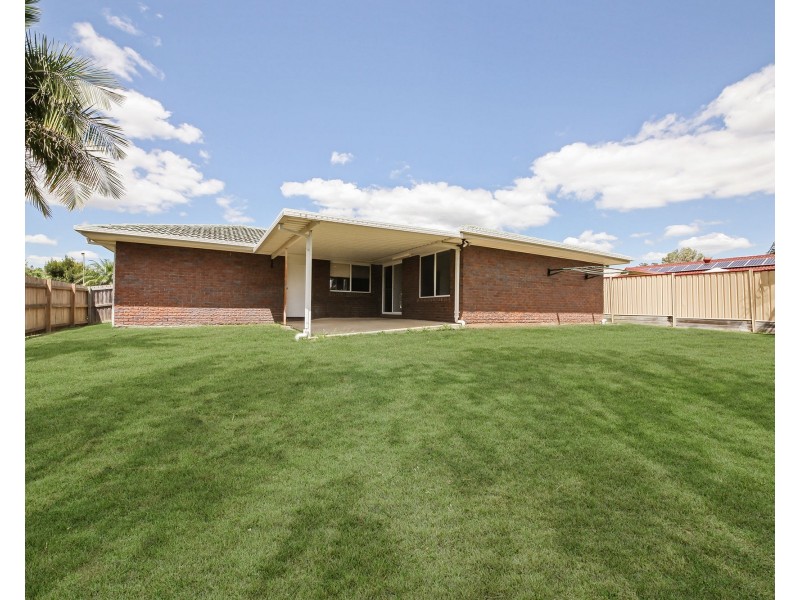 22 Baroona Rd, Bray Park QLD 4500