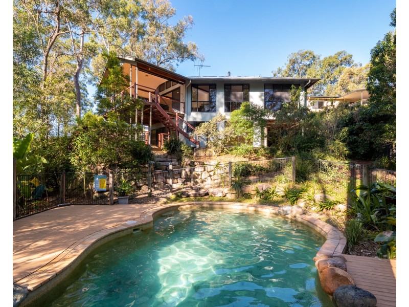 4 Moogerah Court, Albany Creek QLD 4035