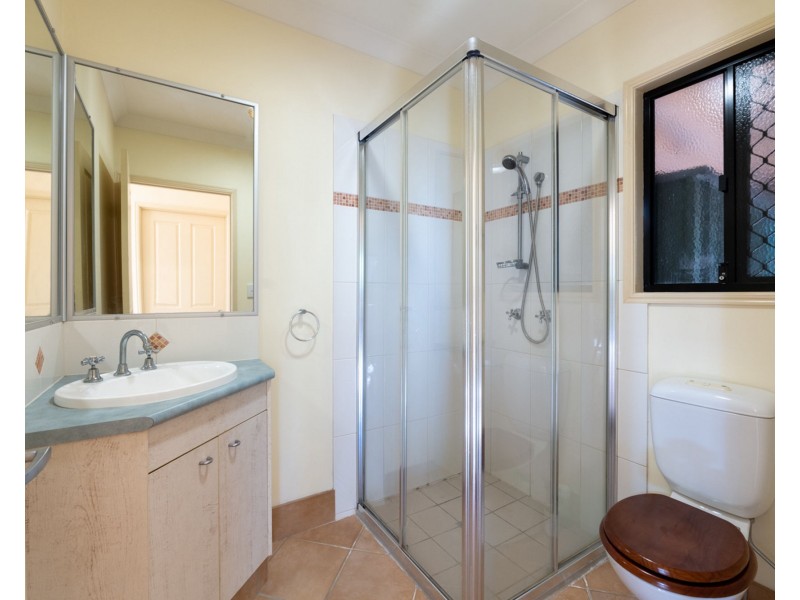 4 Moogerah Court, Albany Creek QLD 4035