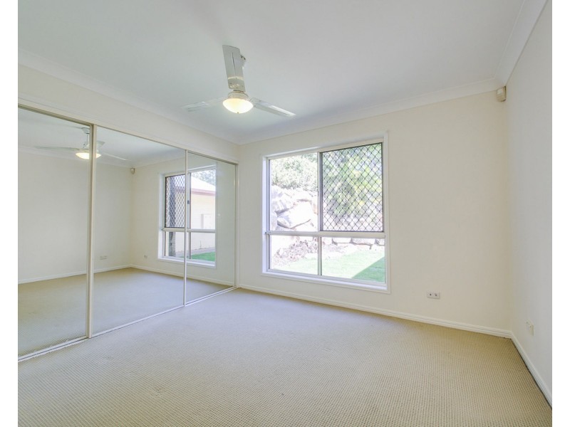 20 Ridgeview Street, Carindale QLD 4152