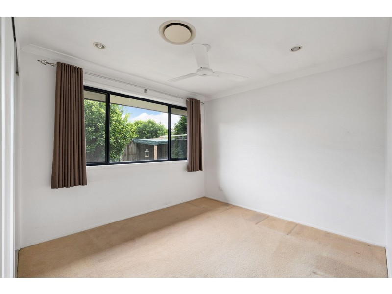4 Winzear Drive, Kallangur QLD 4503