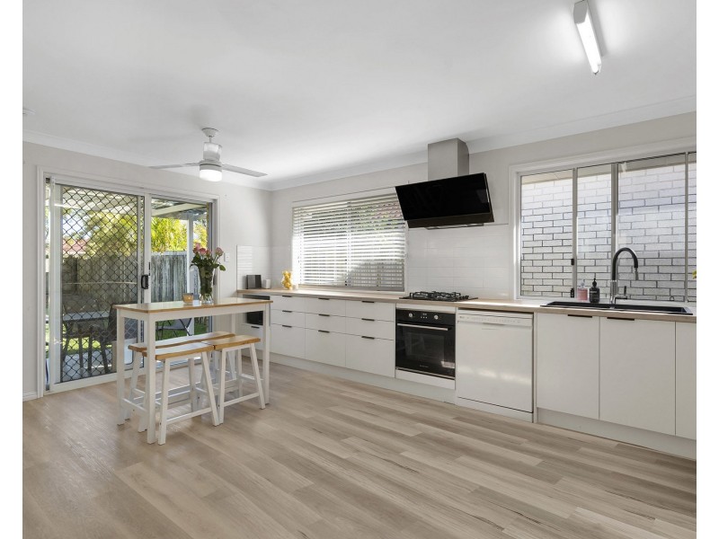 11 Brassington Street, North Lakes QLD 4509