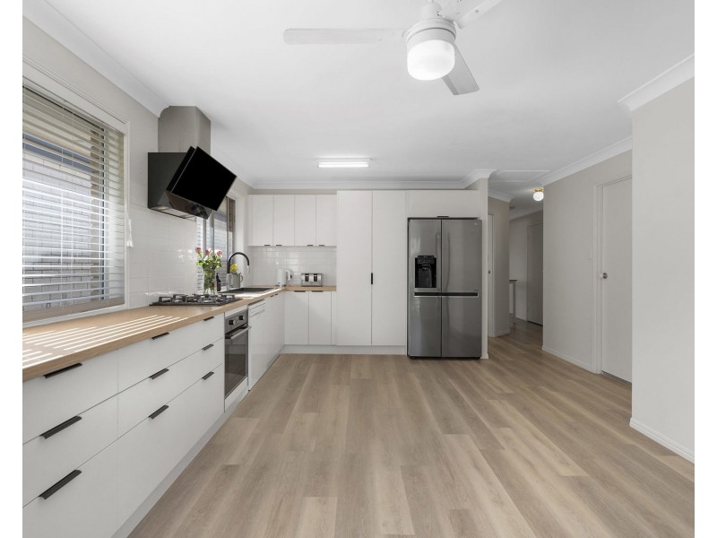 11 Brassington Street, North Lakes QLD 4509