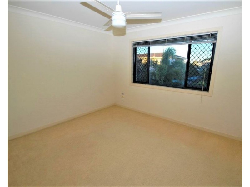 1/8 Langdon Avenue, Margate QLD 4019