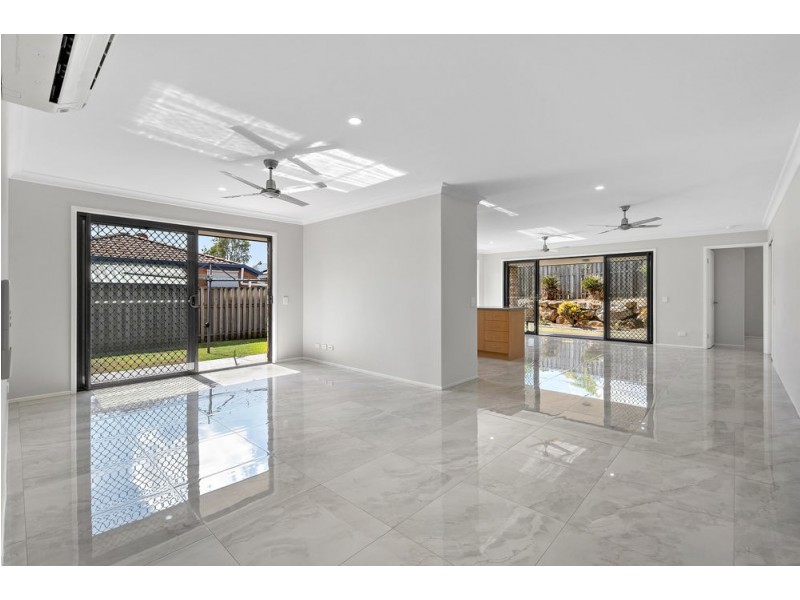 3 Sapphire Close, Griffin QLD 4503