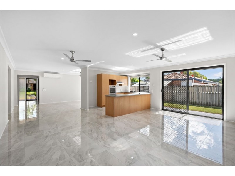 3 Sapphire Close, Griffin QLD 4503