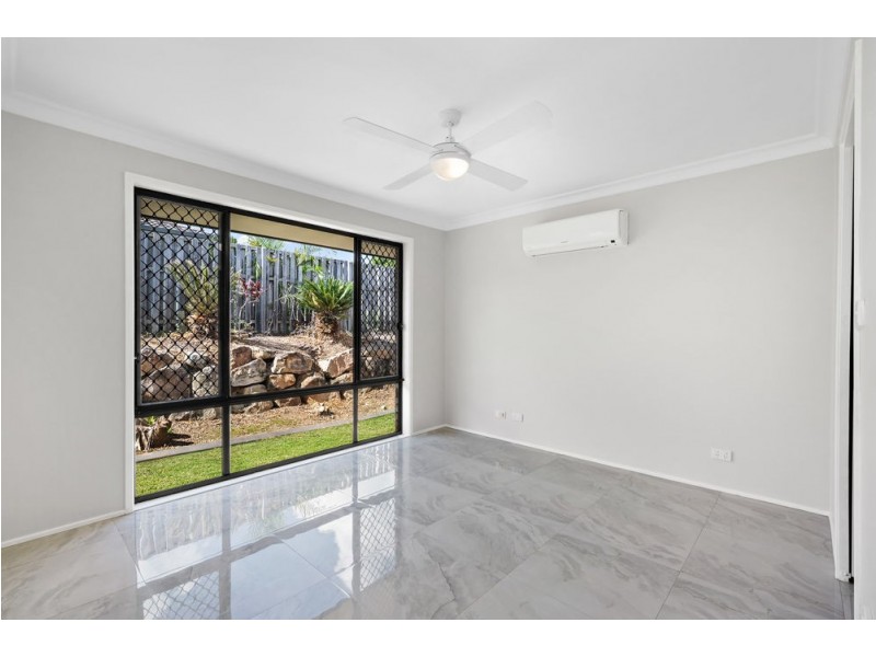 3 Sapphire Close, Griffin QLD 4503