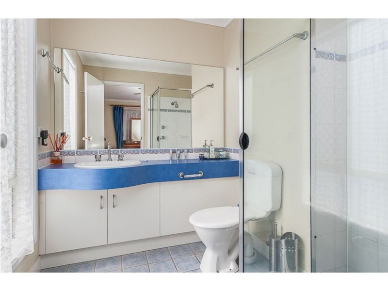 112 Kirralee Crescent, Upper Kedron QLD 4055