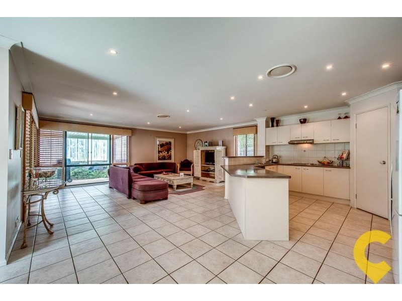 2 Palmetto Place, Bridgeman Downs QLD 4035