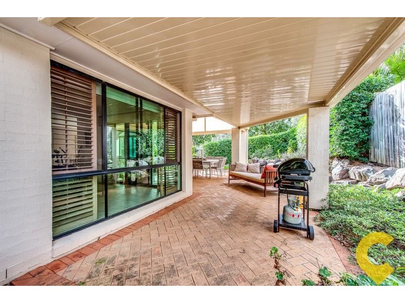 2 Palmetto Place, Bridgeman Downs QLD 4035