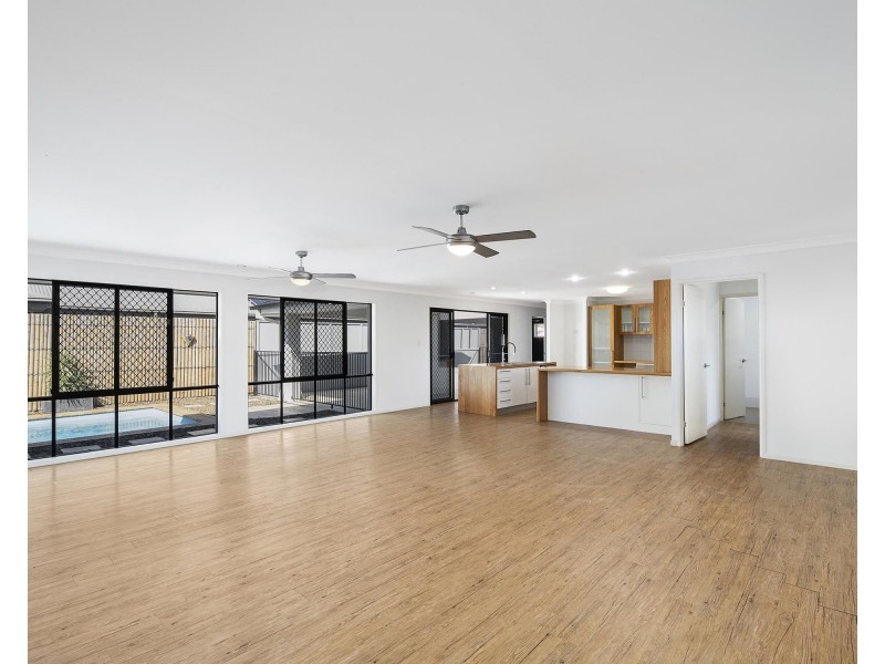 18 Ponting Place, Bracken Ridge QLD 4017