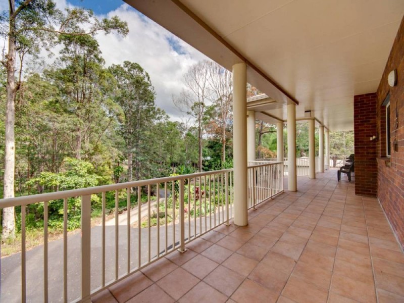 6 Gibson Court, Cashmere QLD 4500