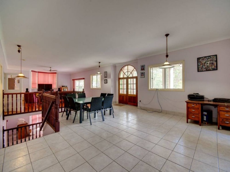 6 Gibson Court, Cashmere QLD 4500