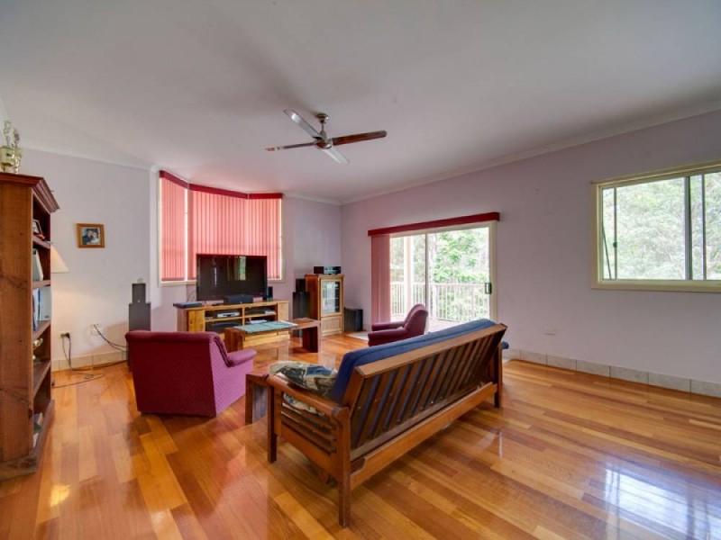 6 Gibson Court, Cashmere QLD 4500