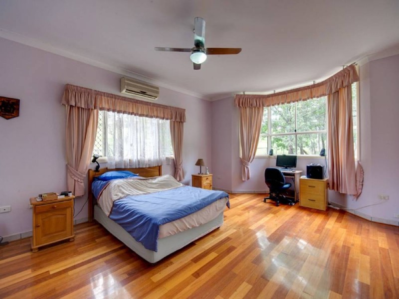 6 Gibson Court, Cashmere QLD 4500