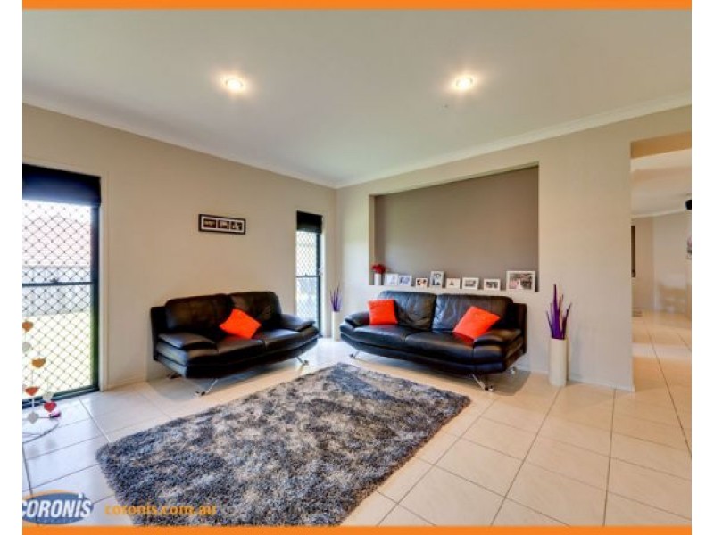 8 Katelyn Court, Cashmere QLD 4500